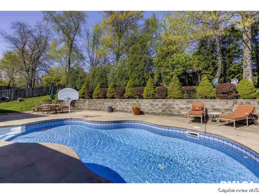 1340 Churchill Road Springfield, IL 62702 - Photo 29 of 33