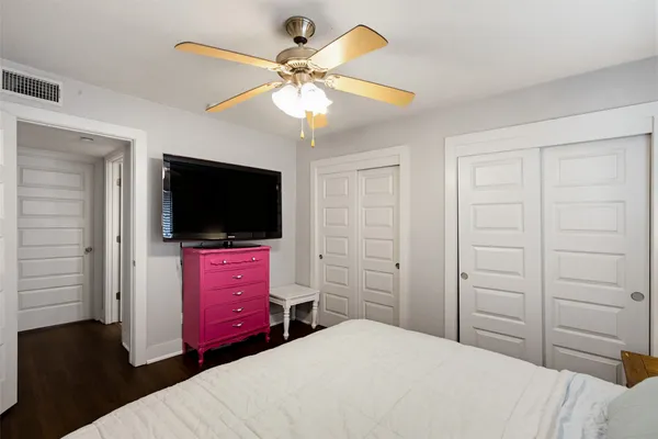 $1,550 | 3815 Guadalupe Street, Unit 208, Austin, TX 78751