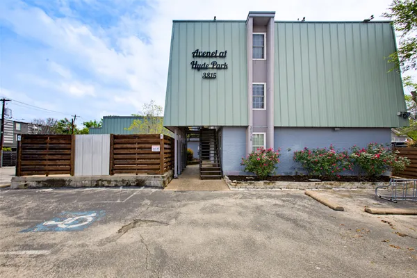 $1,550 | 3815 Guadalupe Street, Unit 208, Austin, TX 78751