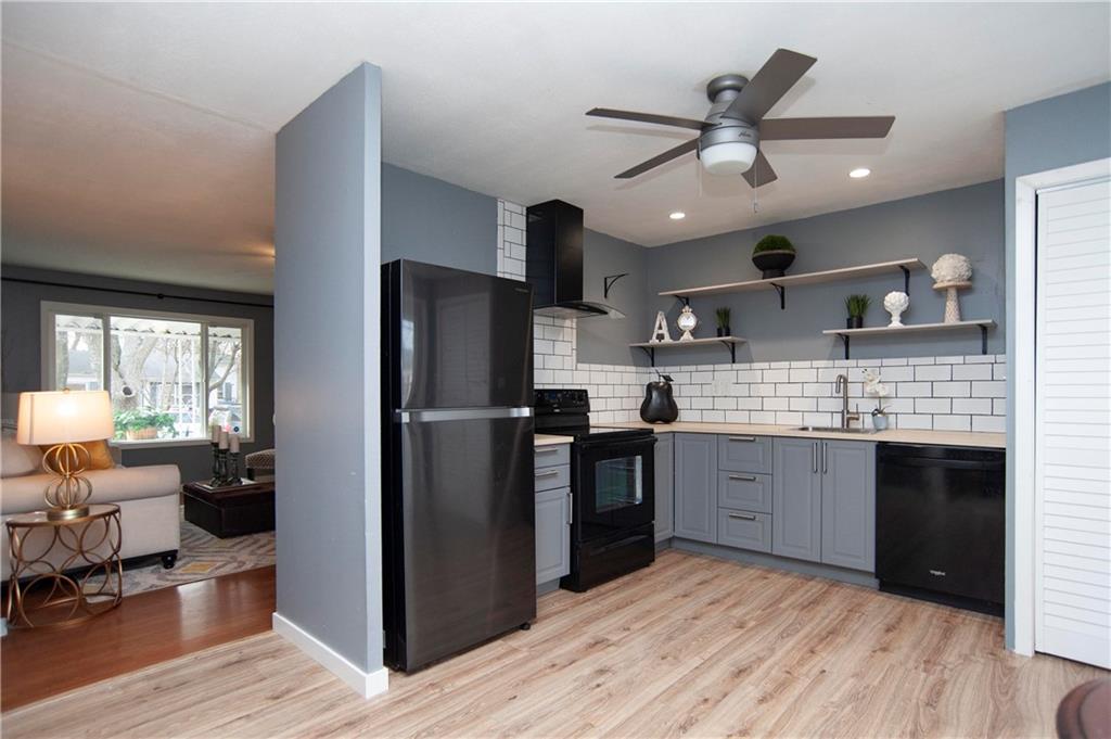 2631 Ebbie Road Indianapolis, IN 46219 - Photo 16 of 32 Gallery Image 16