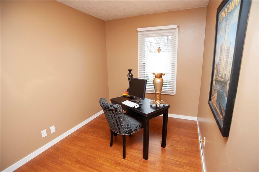 2631 Ebbie Road Indianapolis, IN 46219 - Photo 25 of 32 Gallery Image 25