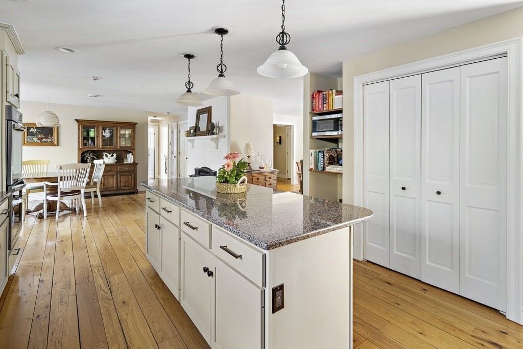 118 Martin Road Douglas, MA 01516 - Photo 15 of 42 Gallery Image 15