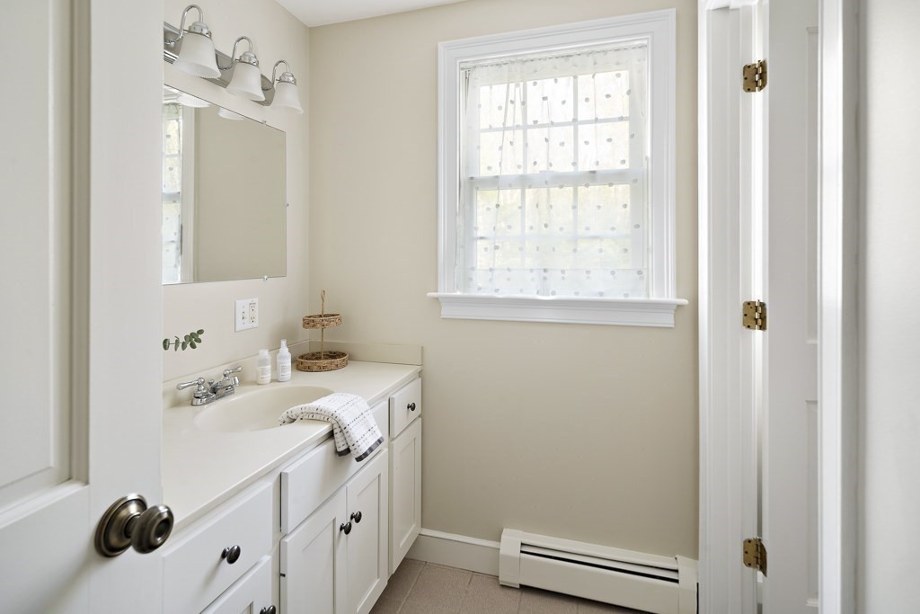 118 Martin Road Douglas, MA 01516 - Photo 29 of 42 Gallery Image 29