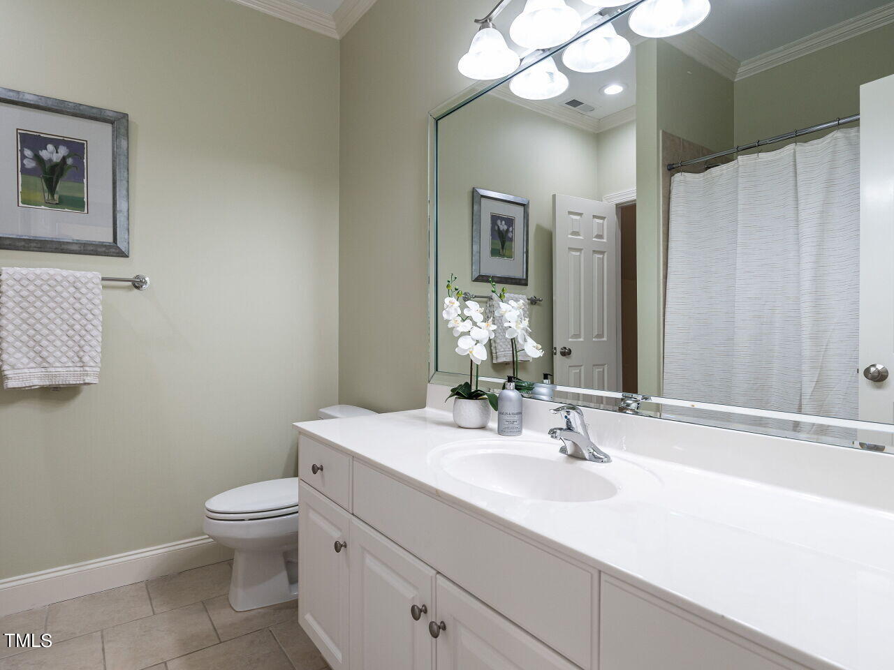 6125 Wilkinsburg Road Raleigh, NC 27612 - Photo 31 of 40 032-1280x960-bathroom