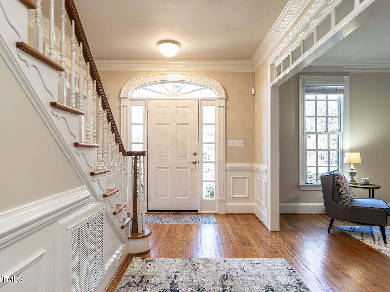 6125 Wilkinsburg Road Raleigh, NC 27612 - Photo 4 of 40 005-1280x960-foyer
