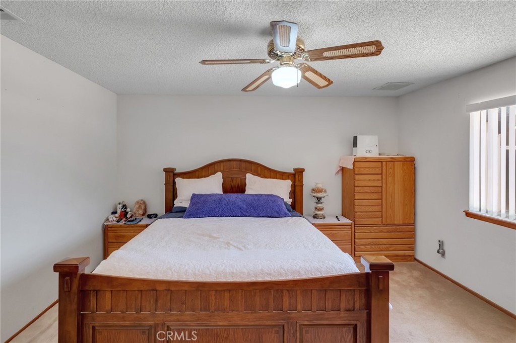 22117 Cholena Road Apple Valley, CA 92307 - Photo 17 of 33