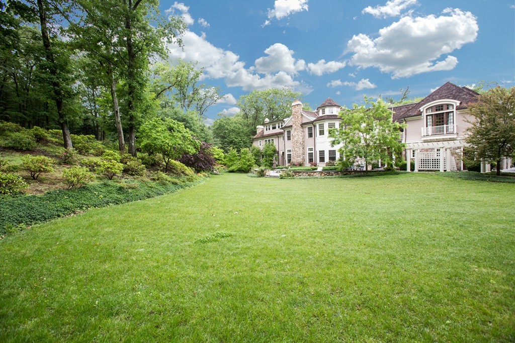 60 Meadowbrook Road Weston, MA 02493 - Photo 3 of 26