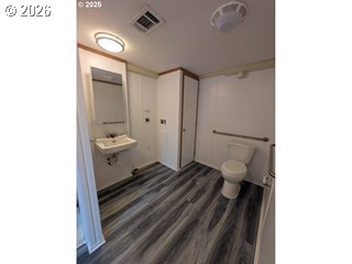 77940 Highway 99, Unit 19 Cottage Grove, OR 97424 - Photo 5 of 5 a bathroom with a sink and toilet