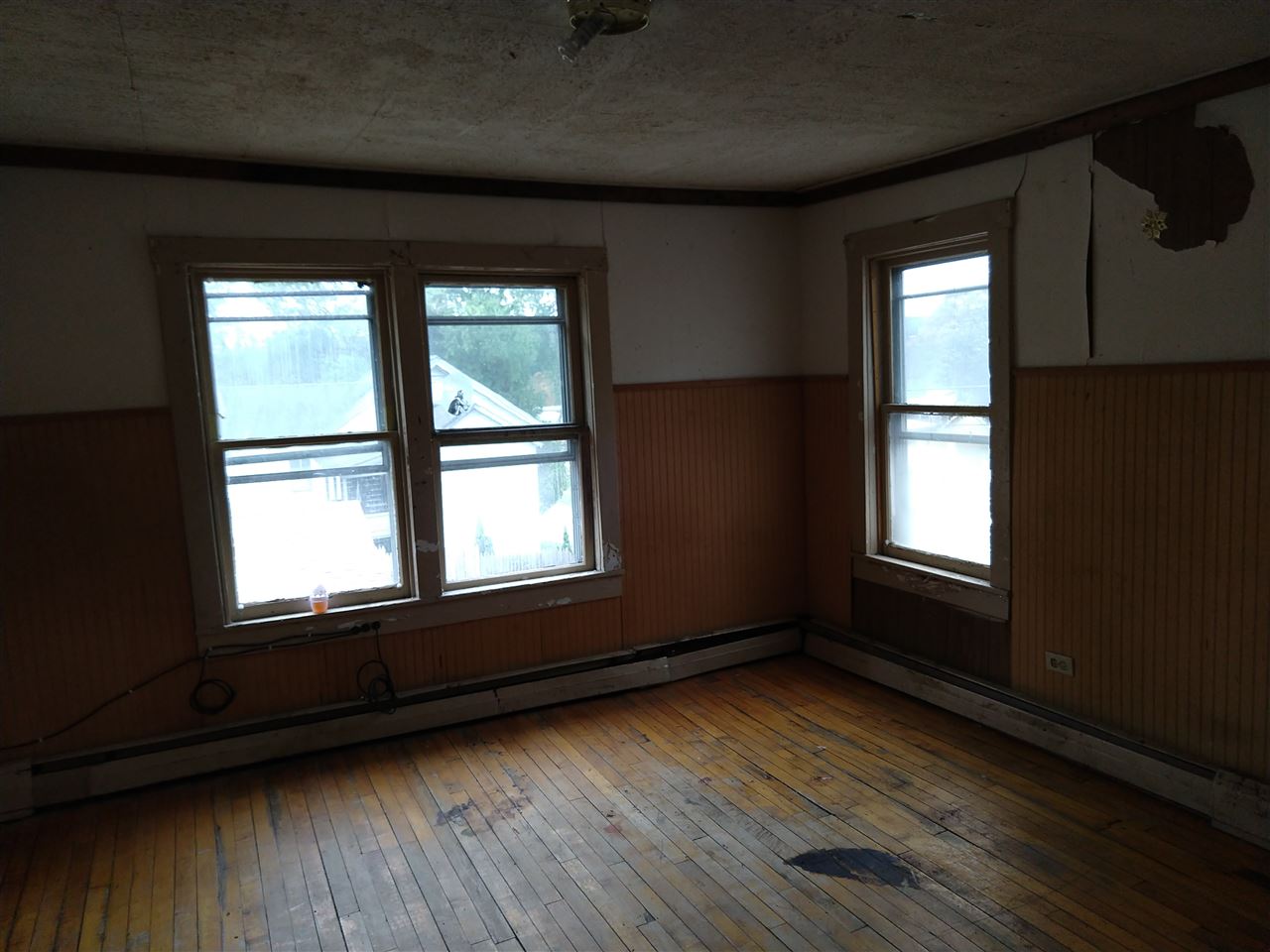 12 Watkins Avenue Rutland, VT 05701 - Photo 5 of 13