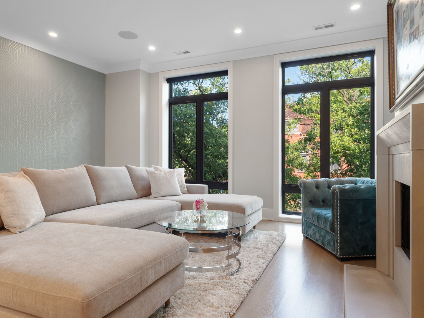 2252 North Orchard Street, Unit 3S Chicago, IL 60614 - Photo 4 of 31 a living room with furniture and a large window