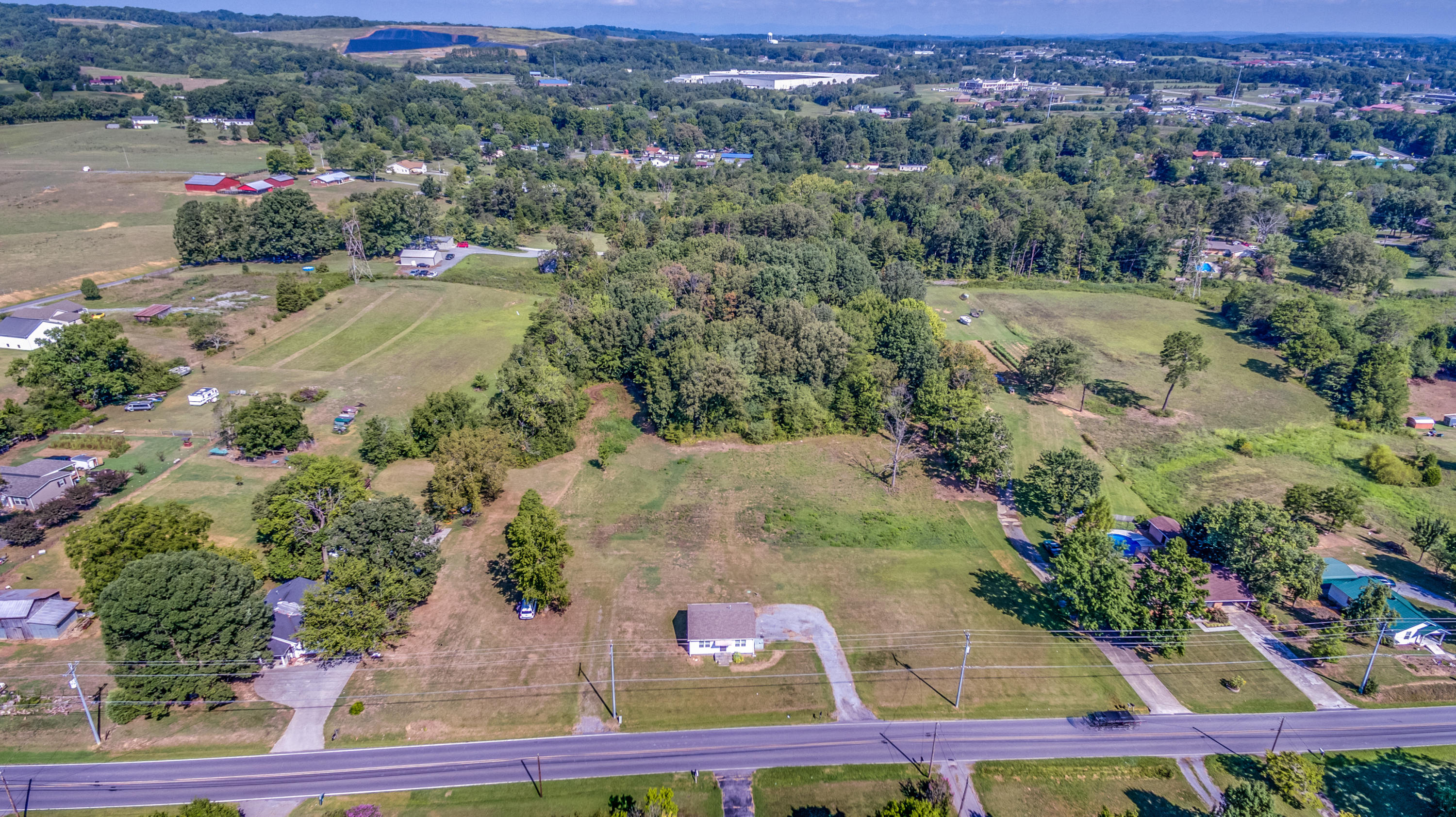 3043 Morganton Road Maryville, TN 37801 - Photo 1 of 29 Home is centered in the pic