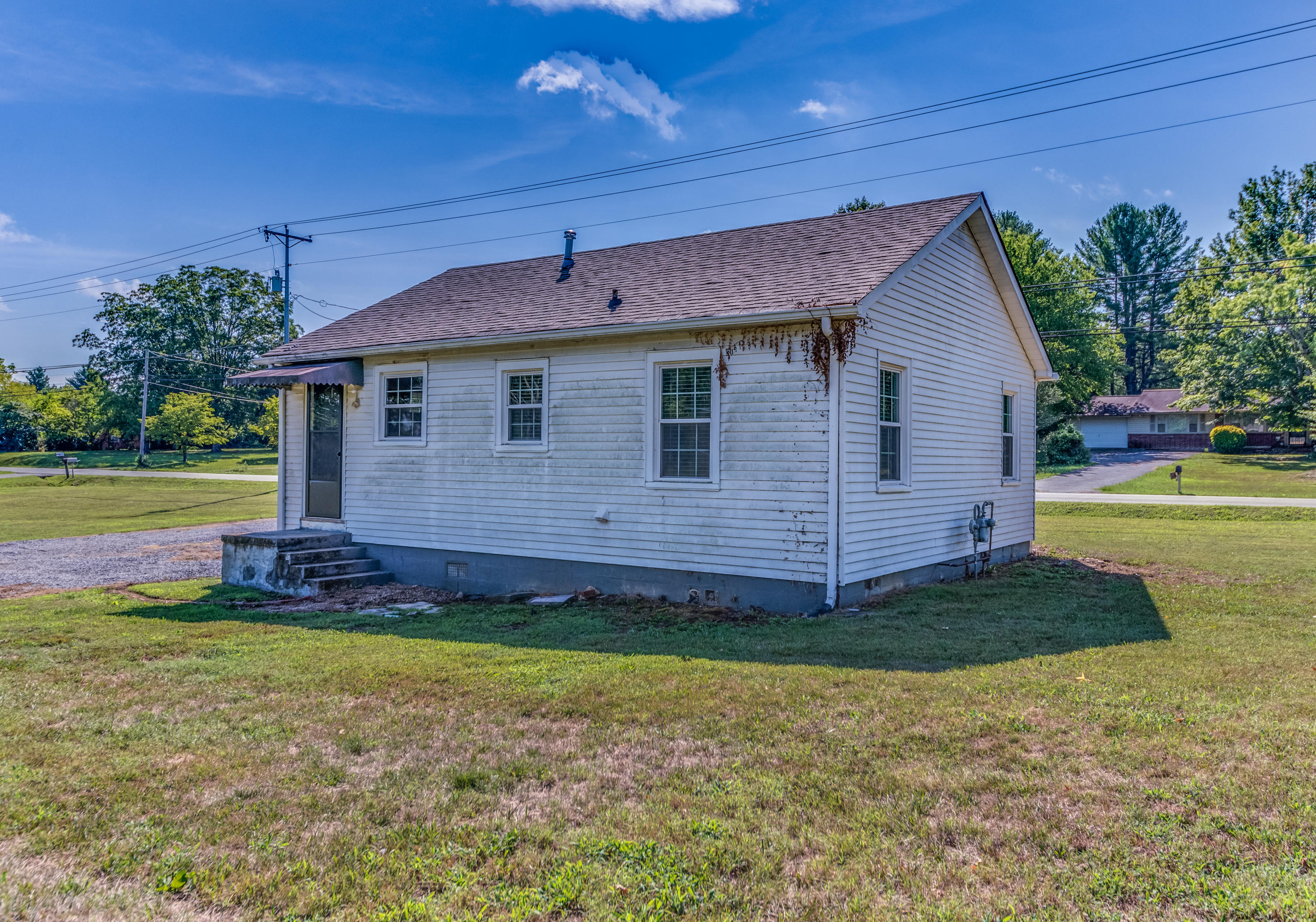 3043 Morganton Road Maryville, TN 37801 - Photo 19 of 29 Such a sweet home with character