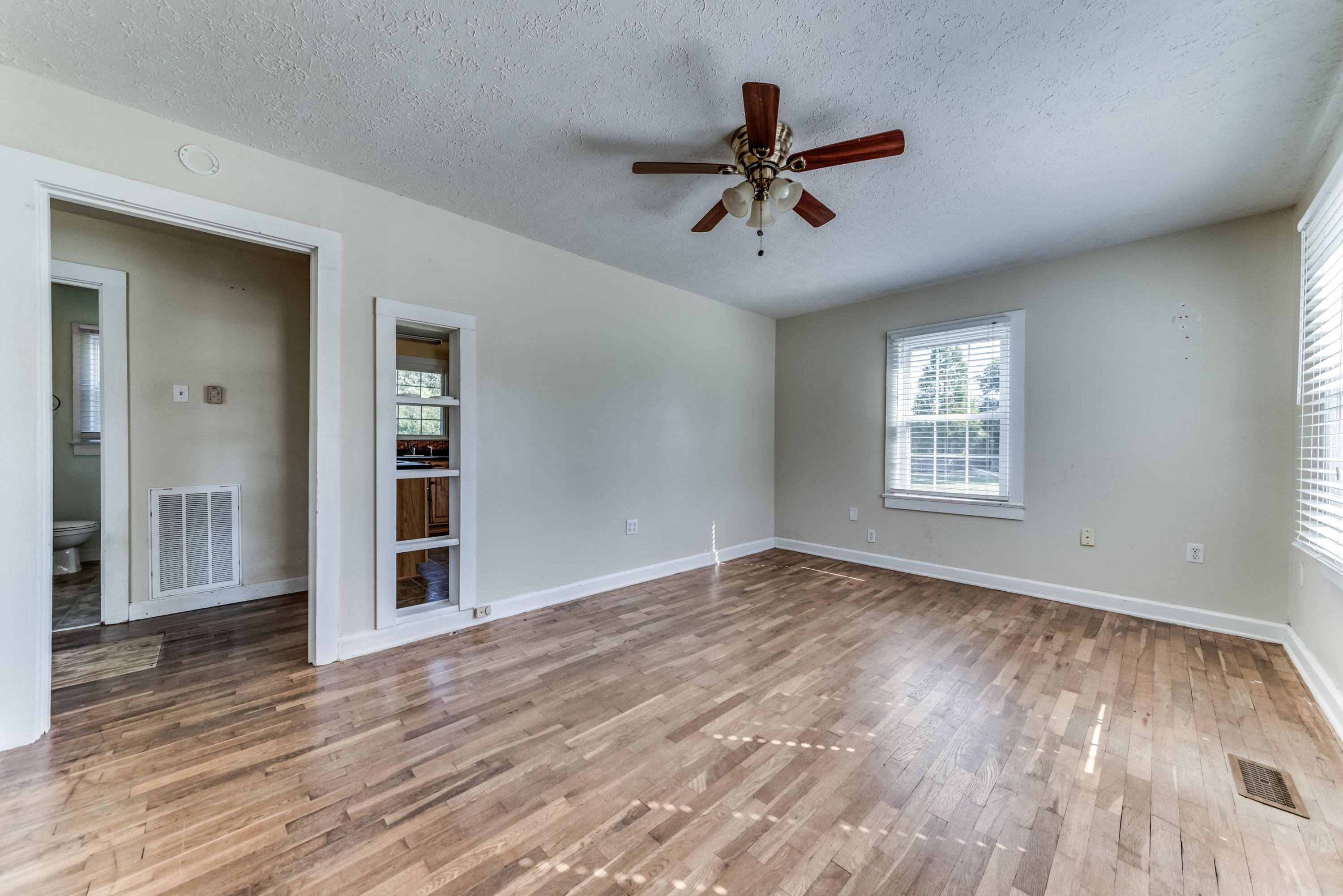 3043 Morganton Road Maryville, TN 37801 - Photo 7 of 29 Living room
