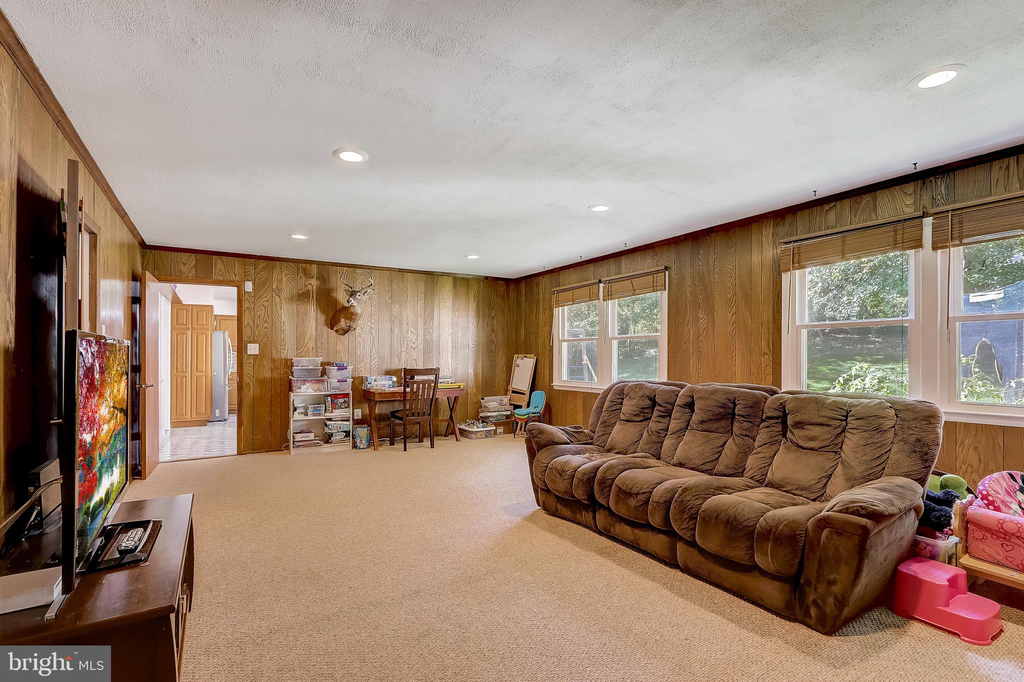 8817 Gramercy Lane Laurel, MD 20708 - Photo 18 of 37 Gallery Image 18