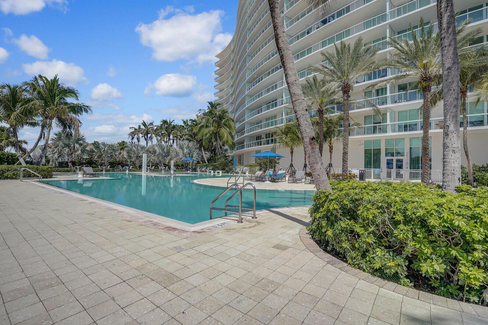 1 North Ocean Boulevard, Unit 1708 Pompano Beach, FL 33062 - Photo 38 of 52 35_DSC05020_mls