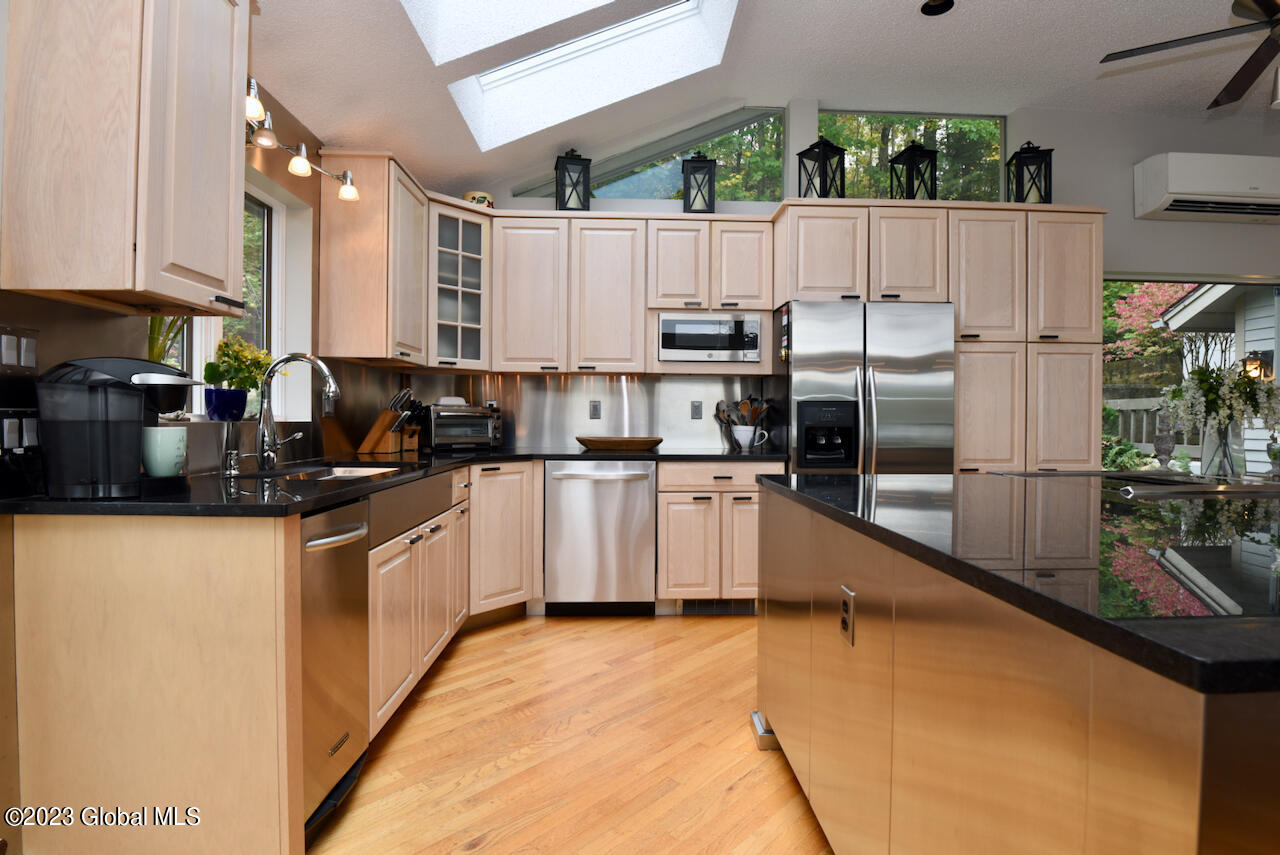 61 Fitzgerald Road Queensbury, NY 12804 - Photo 8 of 60 8