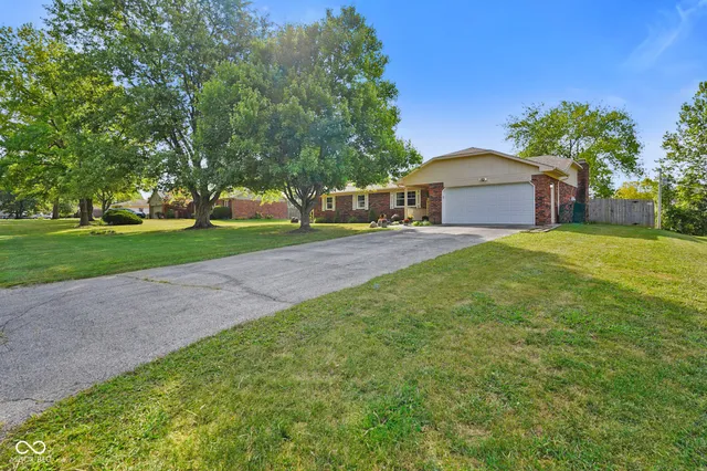 $315,000 | 7315 Hidden Valley Drive, Plainfield, IN 46168