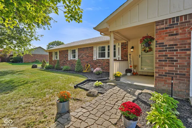 $315,000 | 7315 Hidden Valley Drive, Plainfield, IN 46168