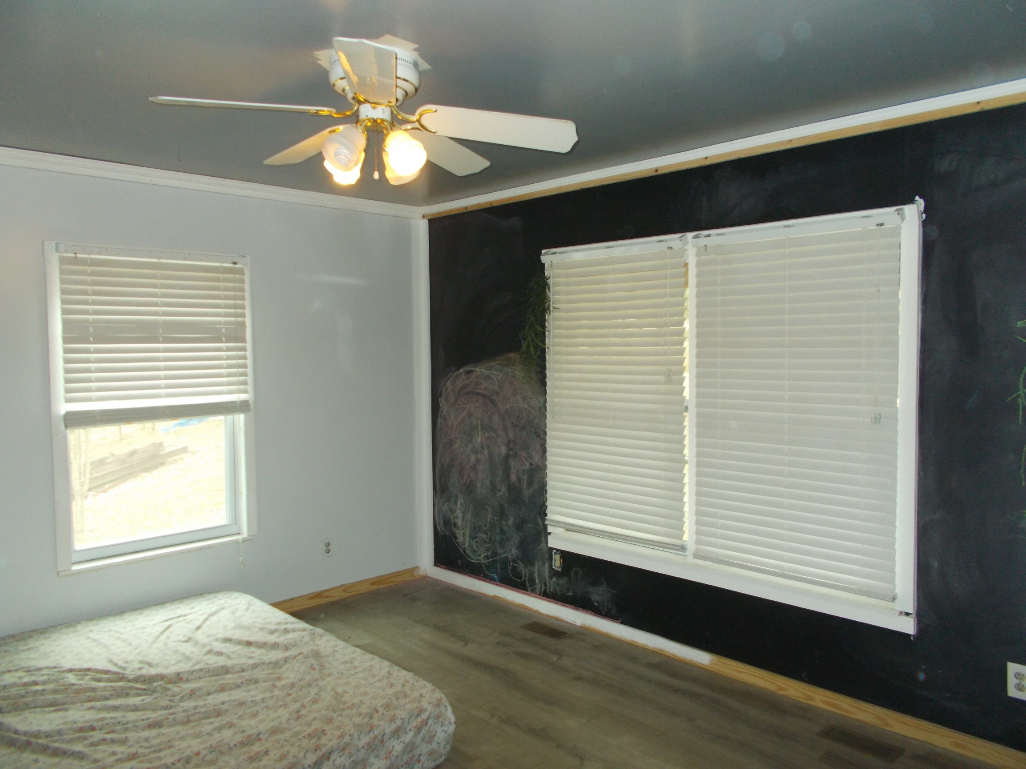 1077 Jim Read Road Chapmansboro, TN 37035 - Photo 7 of 12 Gallery Image 7