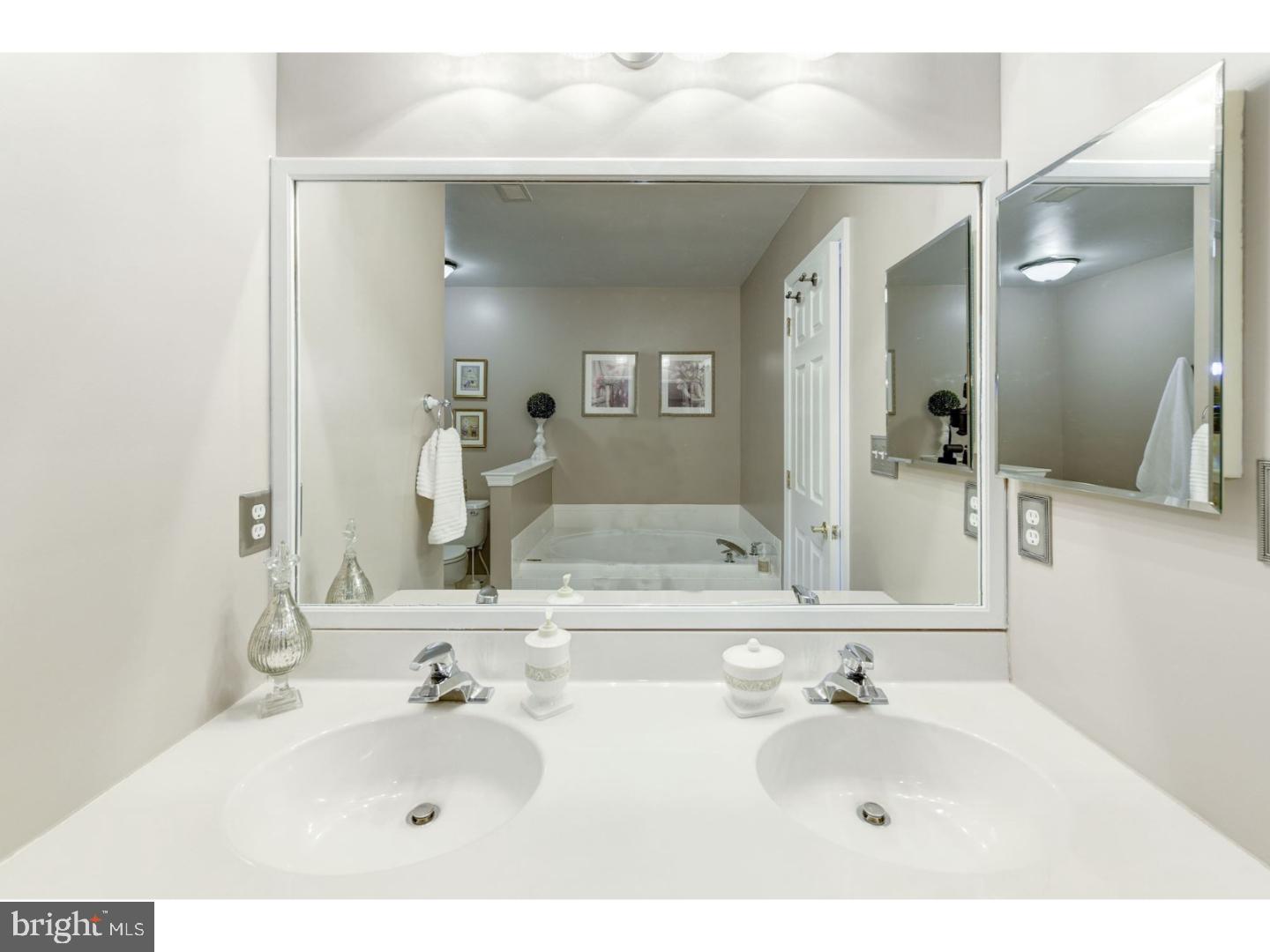 69 Chapel Hill Road Mount Laurel, NJ 08054 - Photo 17 of 25 Master Bathroom