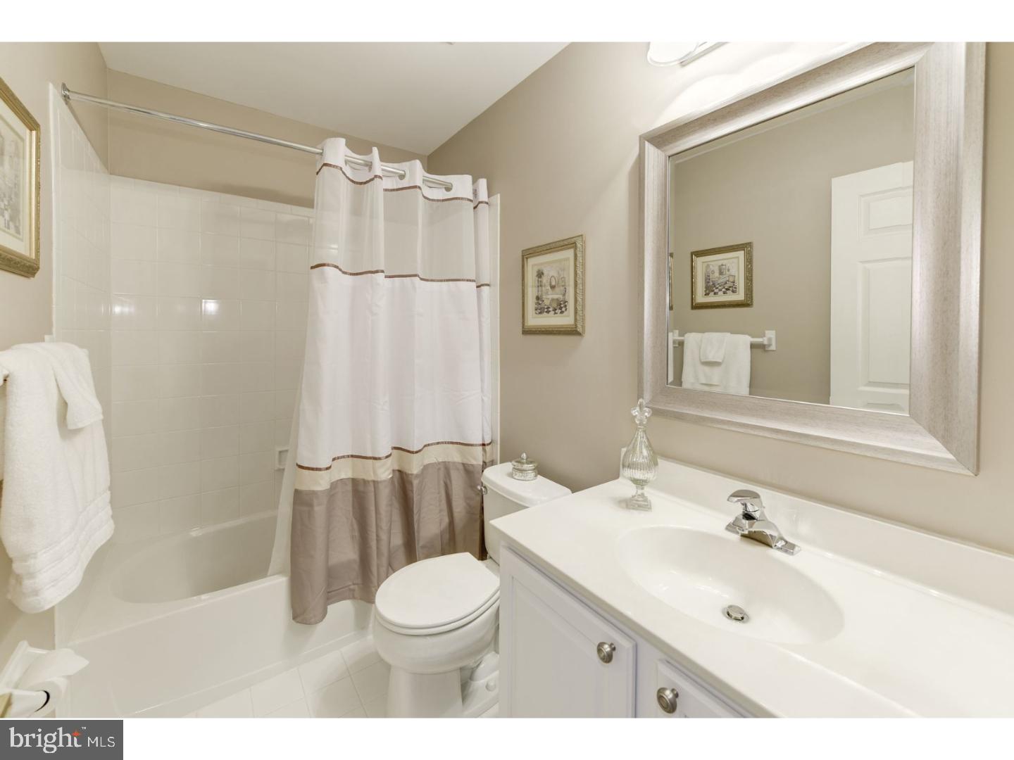 69 Chapel Hill Road Mount Laurel, NJ 08054 - Photo 20 of 25 Bathroom