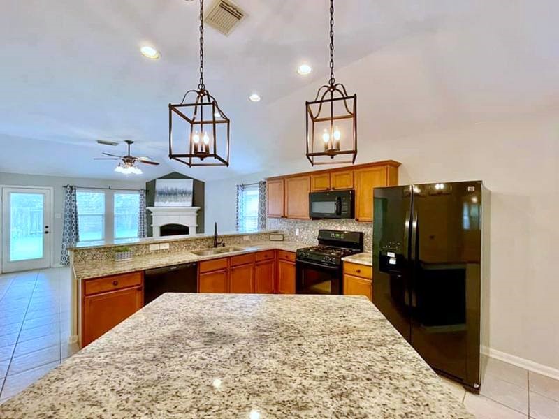 6722 Lilacbrook Court Spring, TX 77379 - Photo 19 of 32