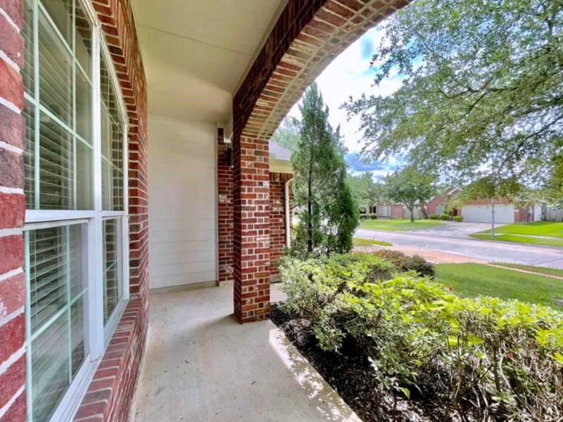 6722 Lilacbrook Court Spring, TX 77379 - Photo 4 of 32