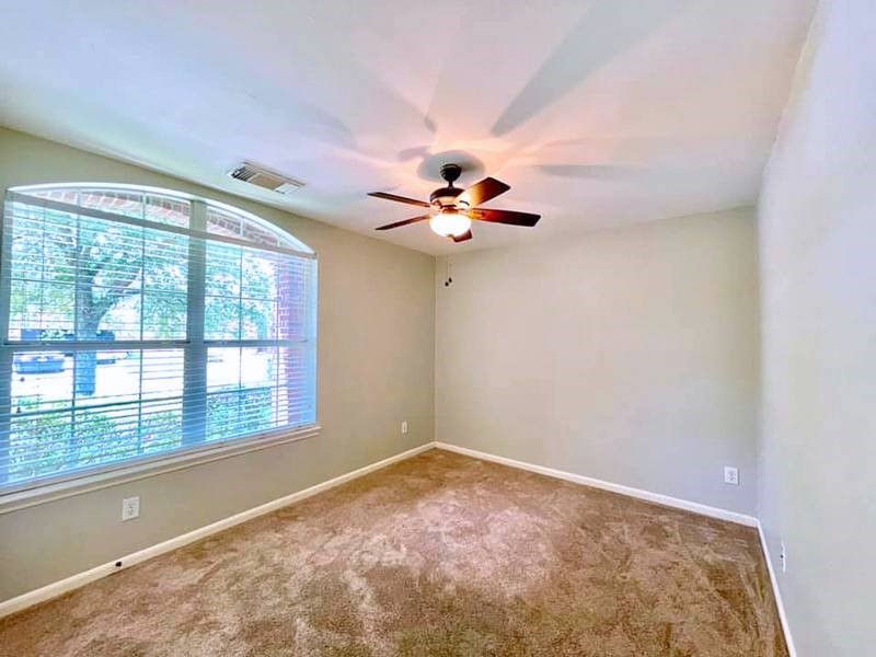 6722 Lilacbrook Court Spring, TX 77379 - Photo 8 of 32