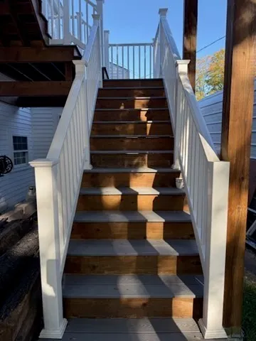 a view of entryway and gallery