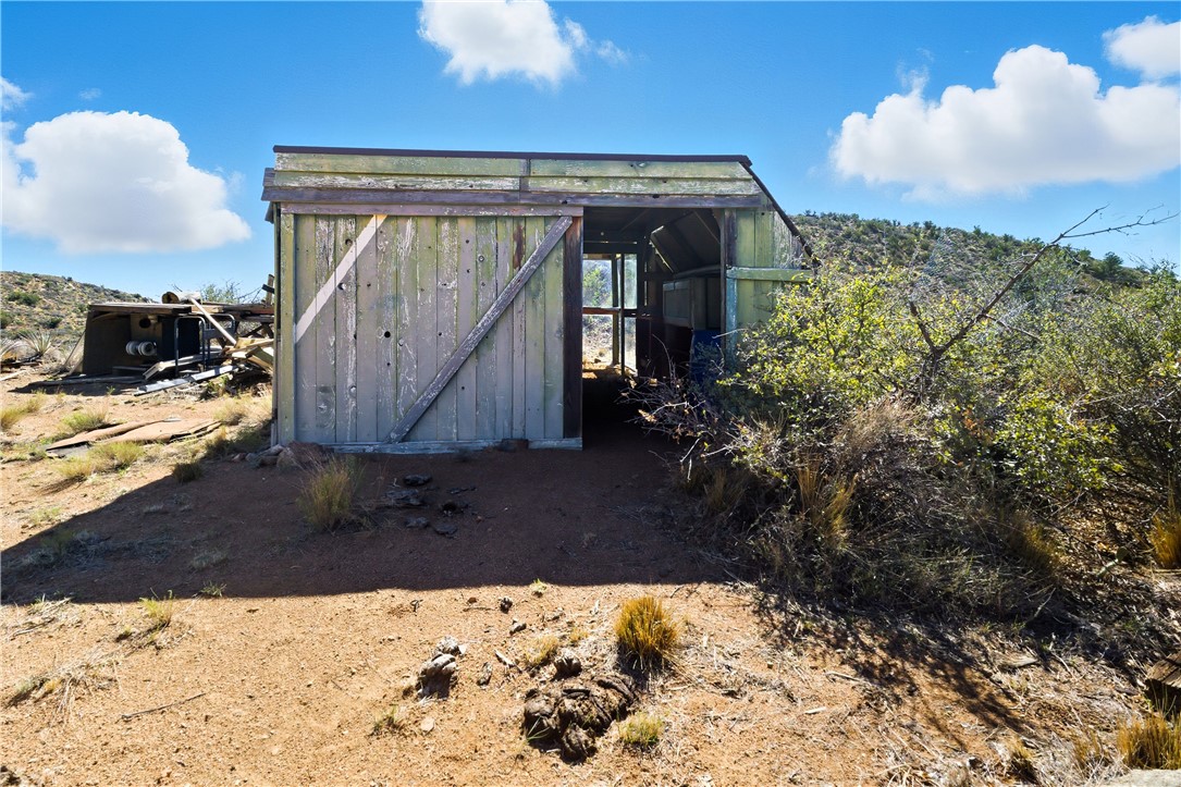 15340 Dicks Camp Road Hackberry, AZ 86411 - Photo 25 of 42