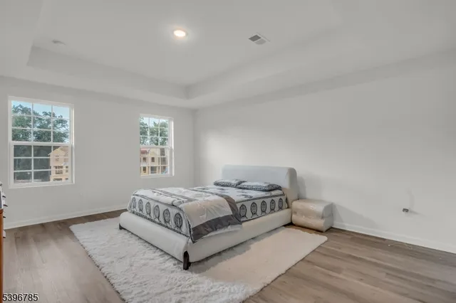 $858,500 | 204 Honeysuckle Lane, Warren, NJ 07059