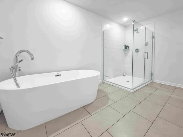 $858,500 | 204 Honeysuckle Lane, Warren, NJ 07059