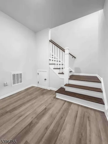 $858,500 | 204 Honeysuckle Lane, Warren, NJ 07059