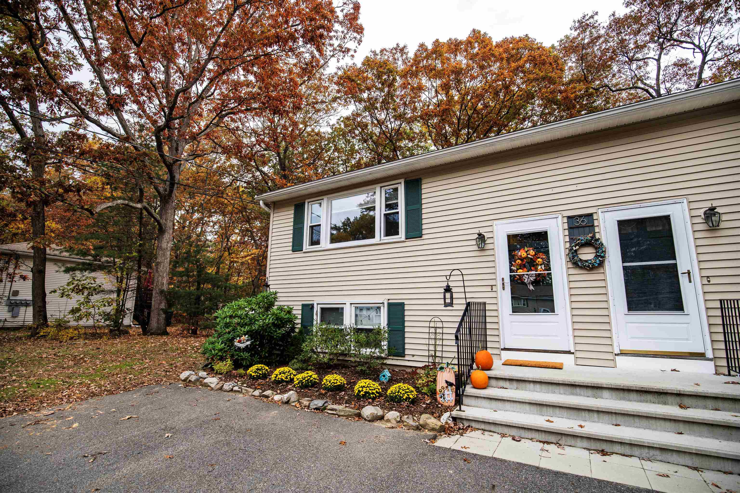 36 Derryfield Road, Unit L Derry, NH 03038 - Photo 1 of 36 Gallery Image 1