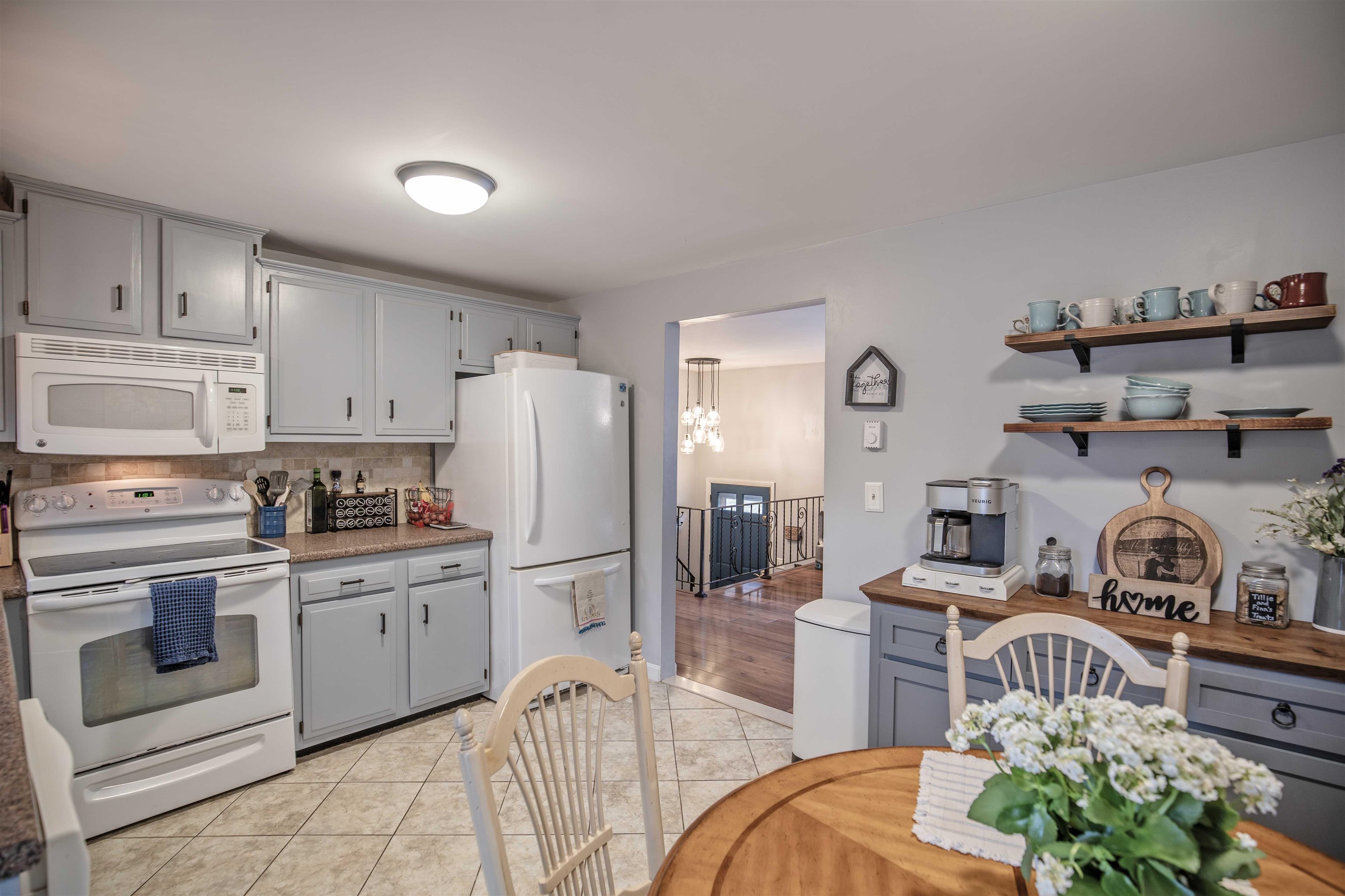 36 Derryfield Road, Unit L Derry, NH 03038 - Photo 3 of 36 Gallery Image 3