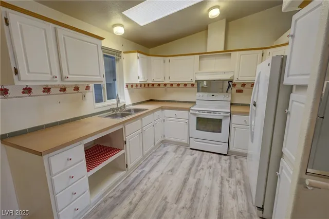 $329,900 | 5600 Doubletree Road, Pahrump, NV 89061