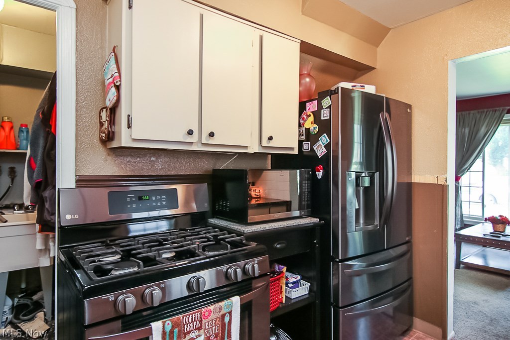 18709 Homeway Road Cleveland, OH 44135 - Photo 15 of 22 Gallery Image 15