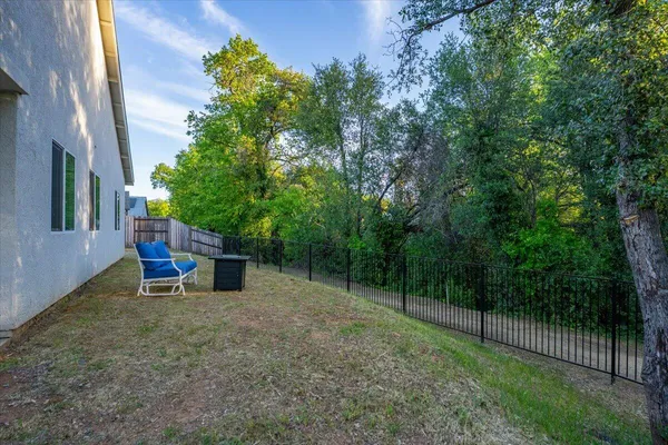 $424,900 | 3622 Ginny Court, Redding, CA 96001