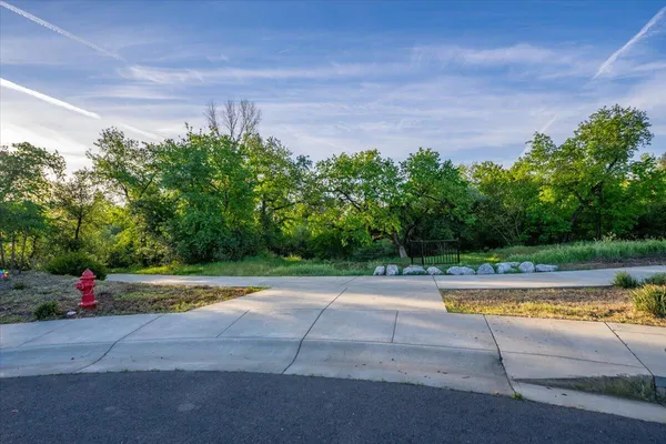 $424,900 | 3622 Ginny Court, Redding, CA 96001