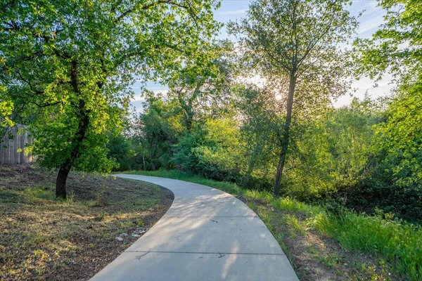 $424,900 | 3622 Ginny Court, Redding, CA 96001