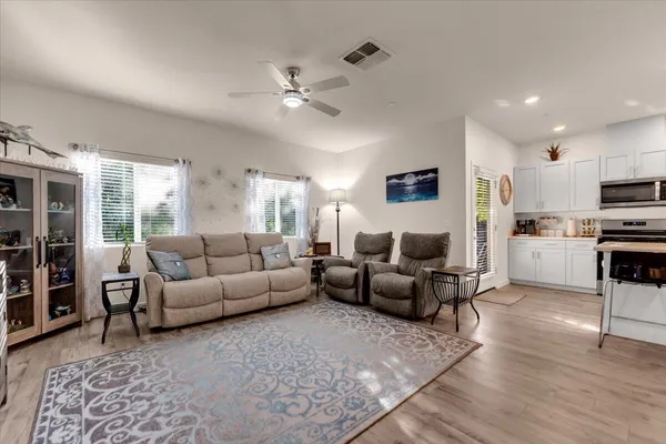 $424,900 | 3622 Ginny Court, Redding, CA 96001