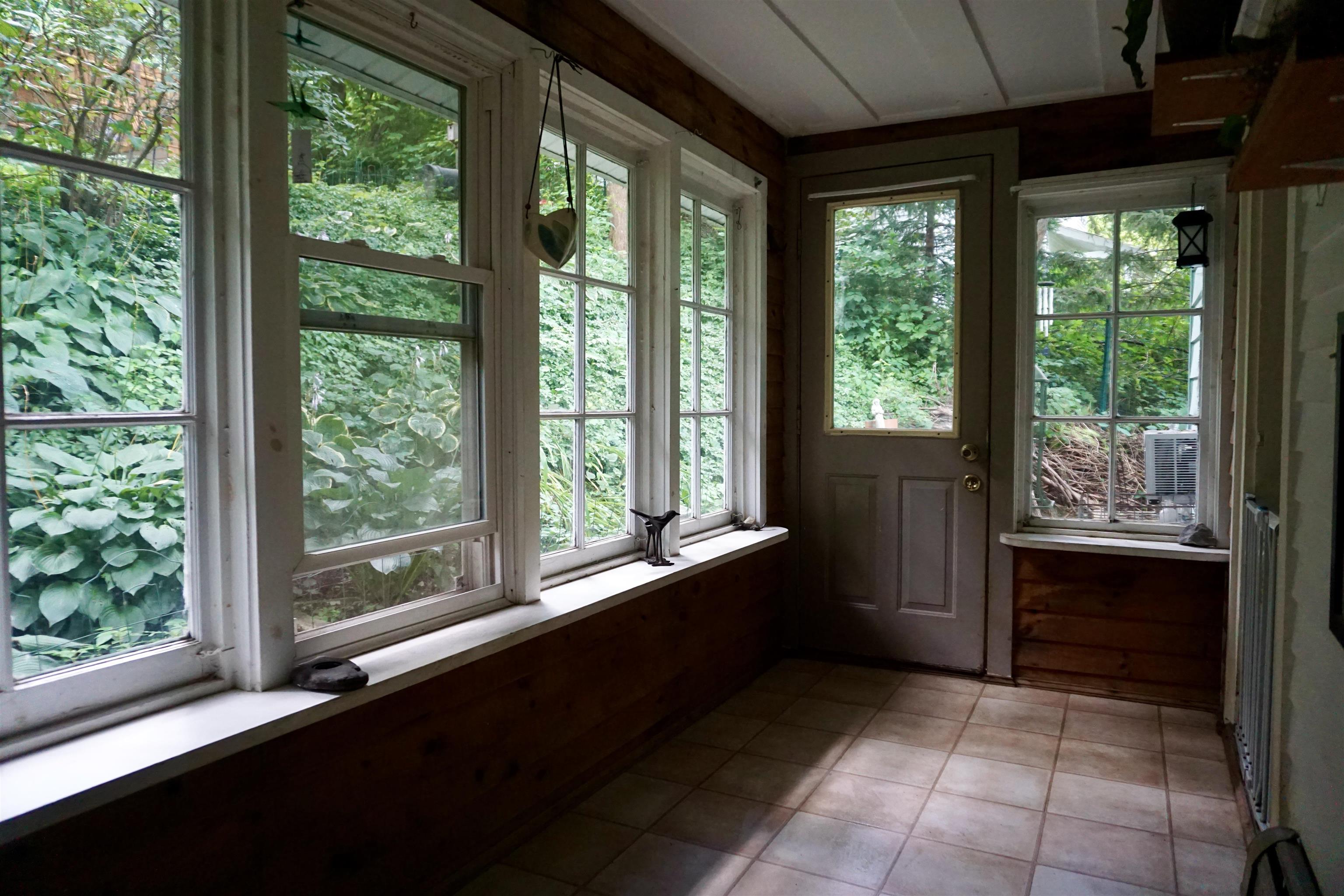 110 Booth Terrace Bennington, VT 05201 - Photo 4 of 30 Gallery Image 4