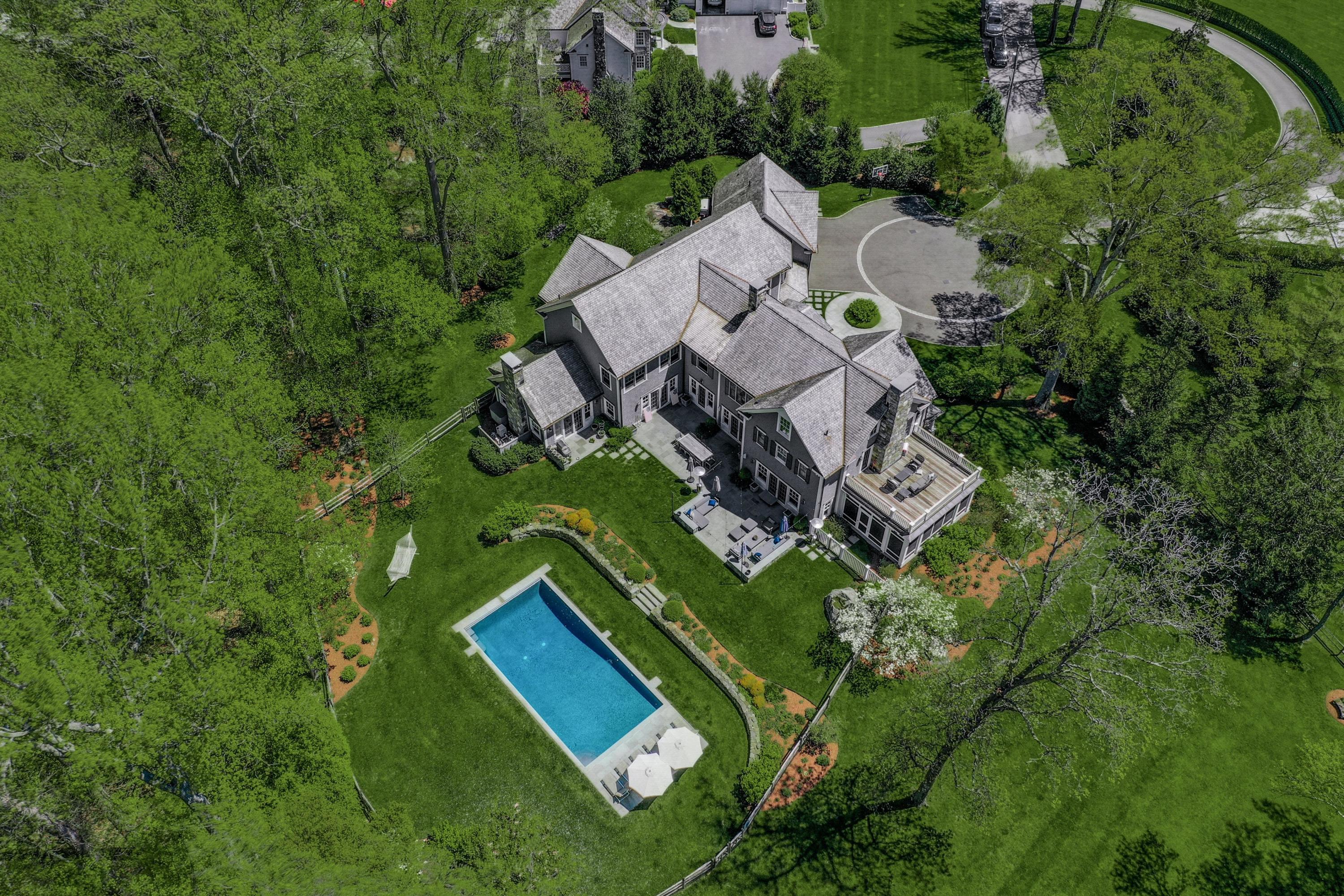 24 Cross Road Darien, CT 06820 - Photo 53 of 53 an aerial view of a house with a garden
