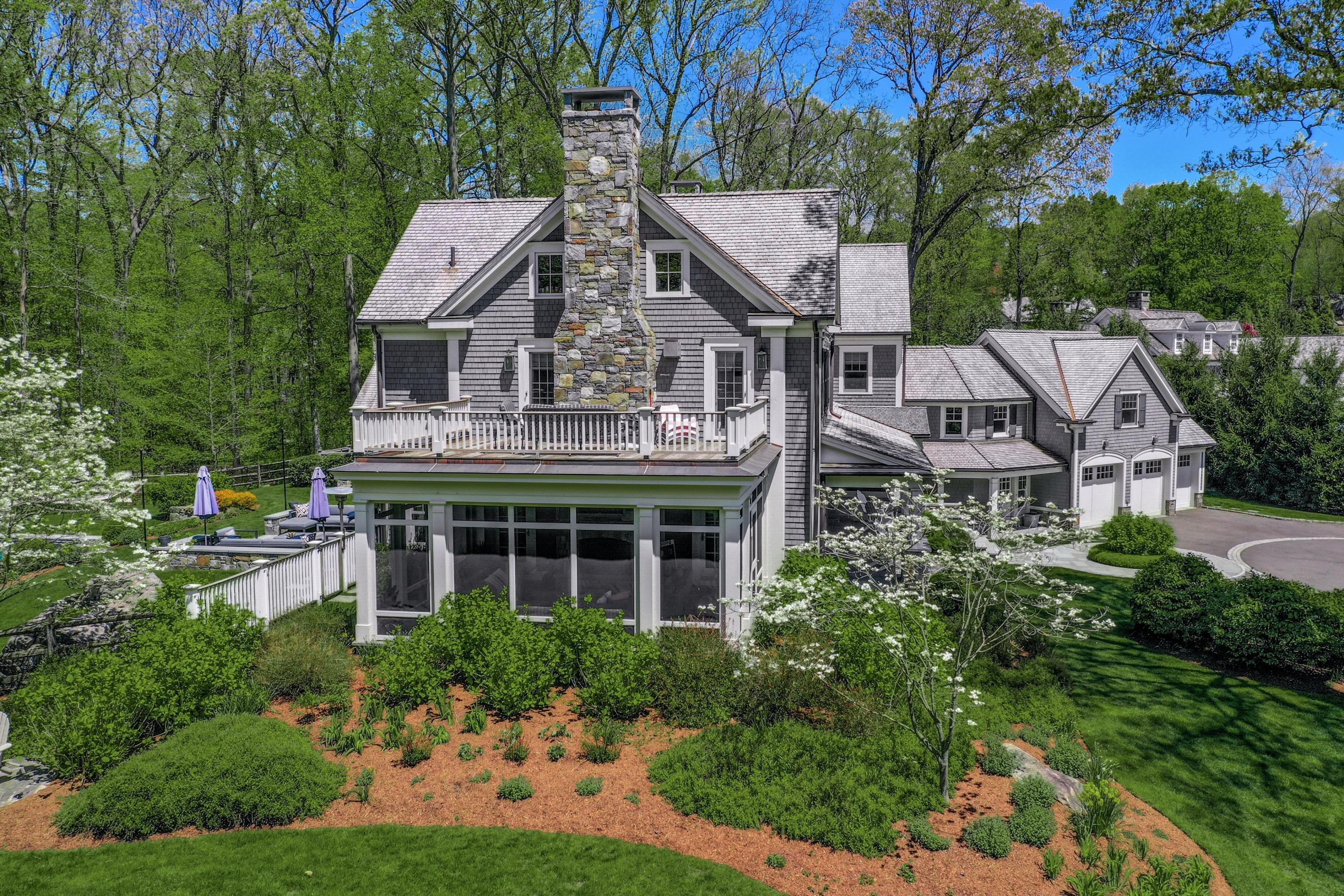 24 Cross Road Darien, CT 06820 - Photo 8 of 53 an aerial view of a house