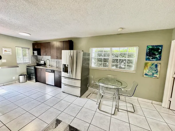 $1,600 | 150 Northeast 146th Street, Miami, FL 33161