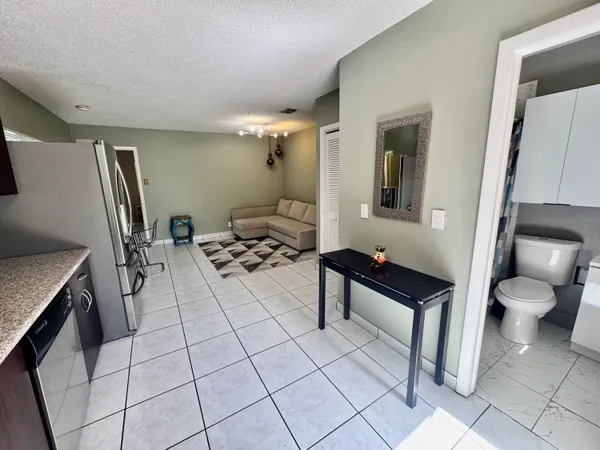 $1,600 | 150 Northeast 146th Street, Miami, FL 33161