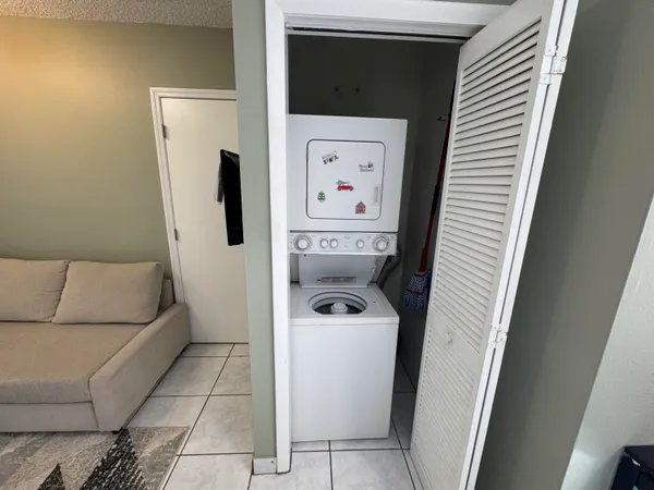 $1,600 | 150 Northeast 146th Street, Miami, FL 33161