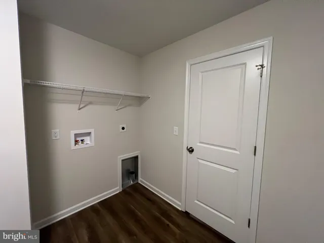 a view of an entryway