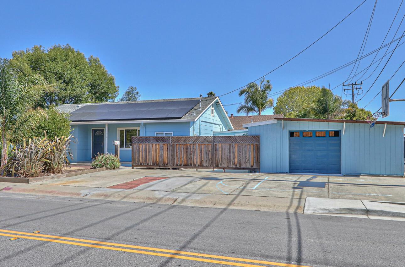 1815 King Street Santa Cruz, CA 95060 - Photo 23 of 36 a view of backyard with outdoor seating and plants