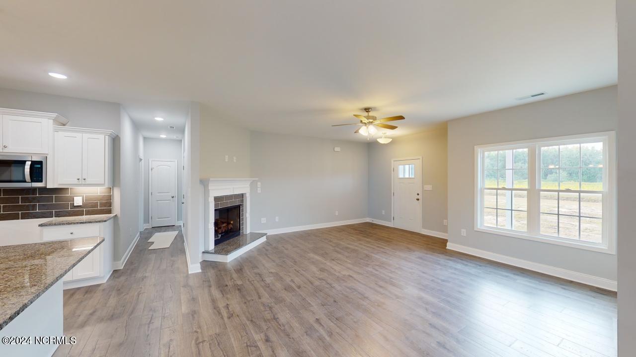 1483 Lancaster Road Pikeville, NC 27863 - Photo 8 of 40 Living Room